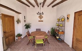 Casa Arriba Village House In Zarra